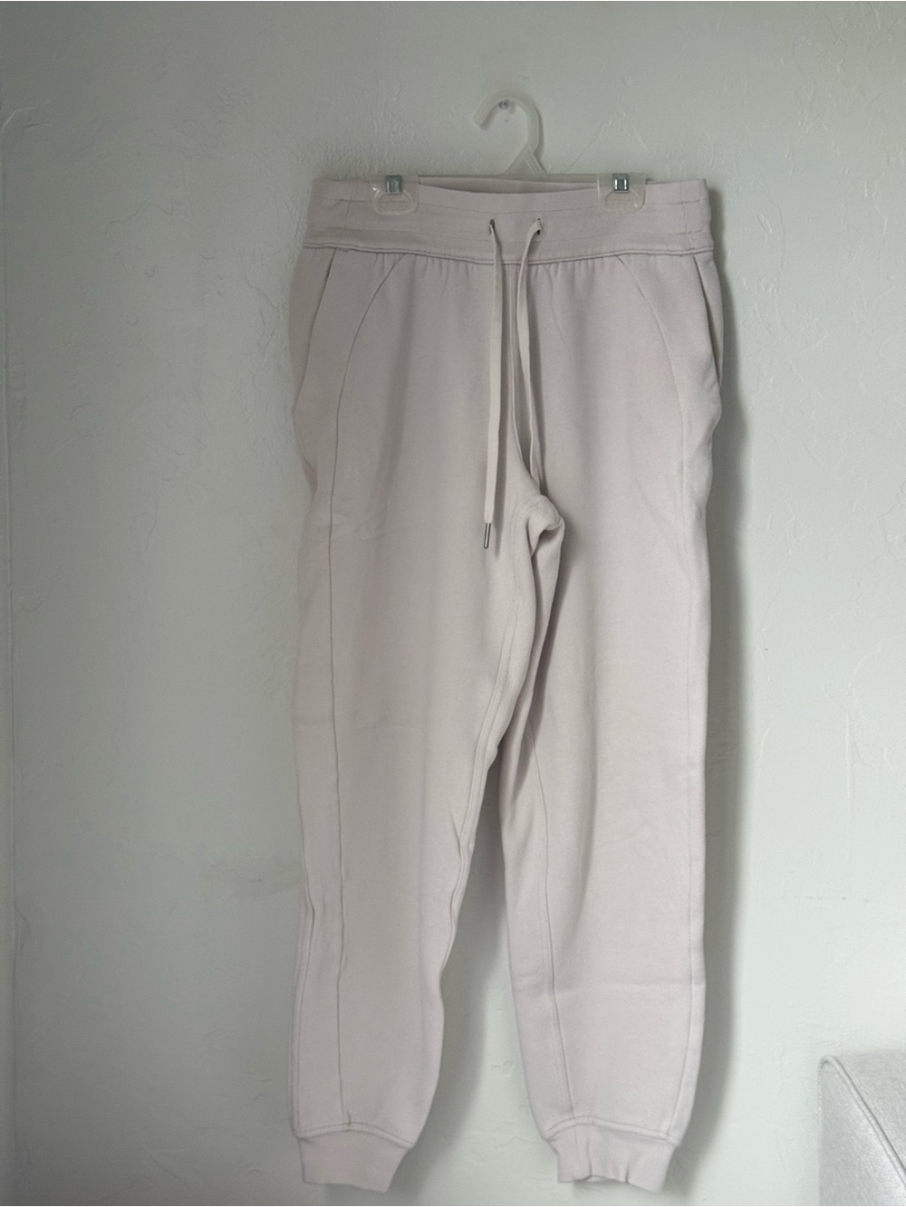 Lululemon Scuba Sweatpants-Cream